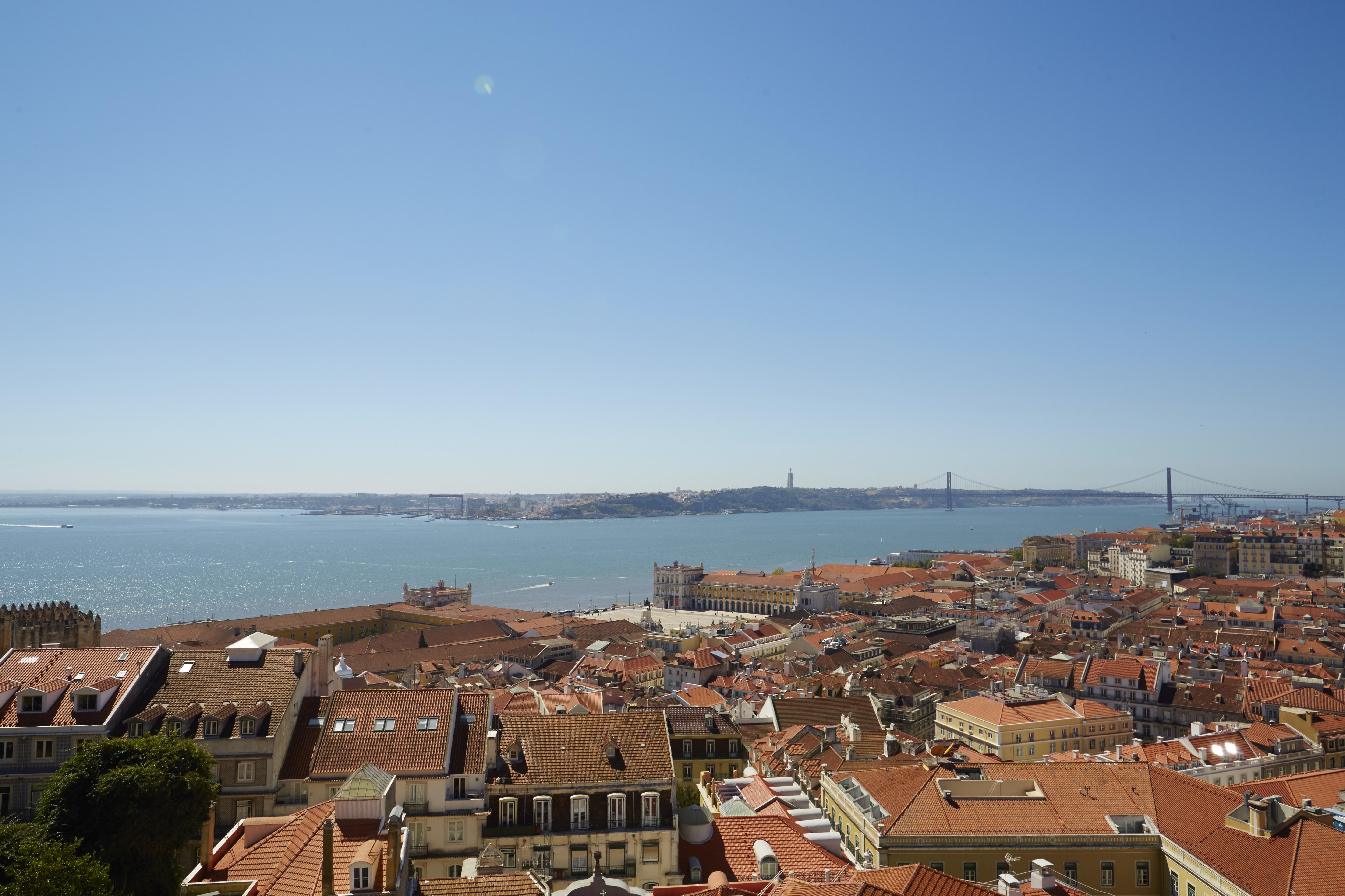 Solar Dos Mouros Hotel Lisbon Bagian luar foto