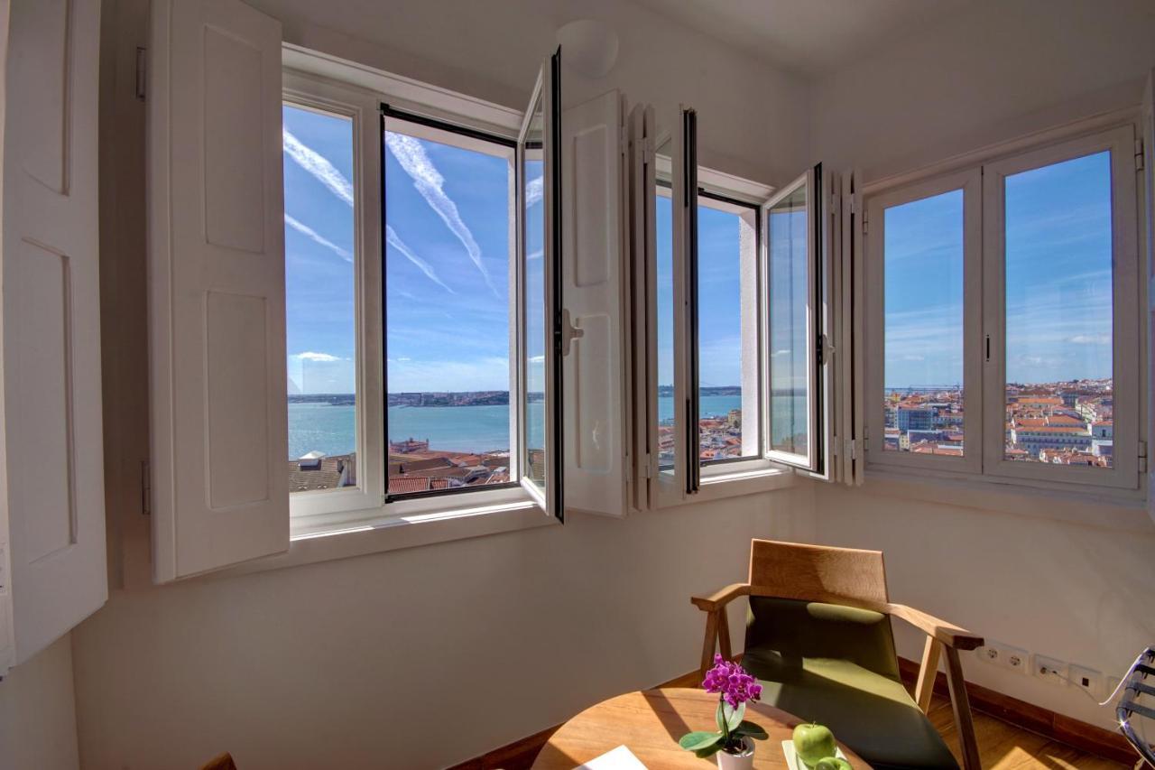 Solar Dos Mouros Hotel Lisbon Bagian luar foto
